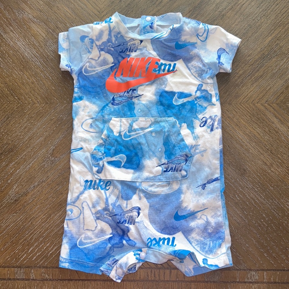 Nike | 9M romper